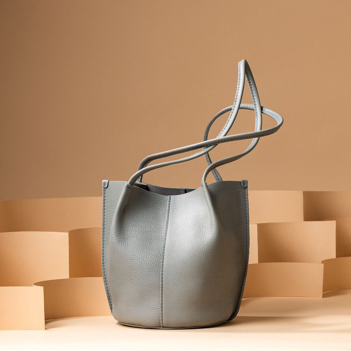 Túi xách Devan Bucket Tote