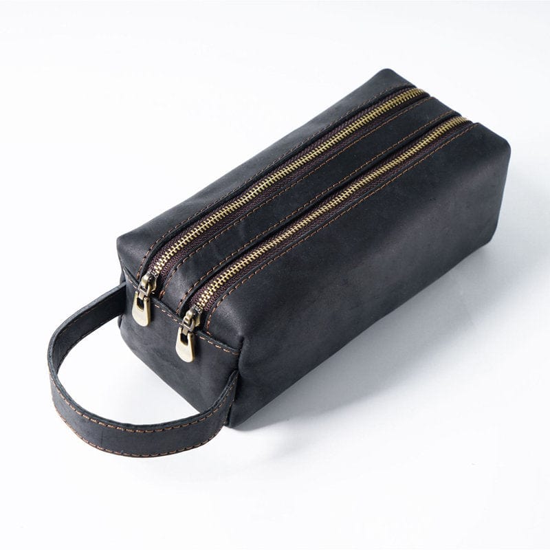 Hộp đựng bút chì lớn bằng da.