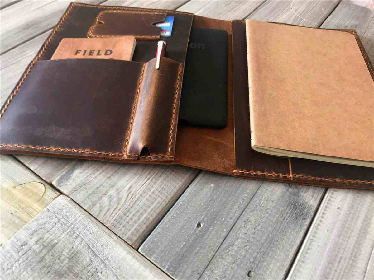 Bao da đựng sổ phác thảo khổ A4.