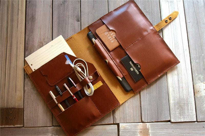 Túi đựng tài liệu da Saddle đặt làm riêng