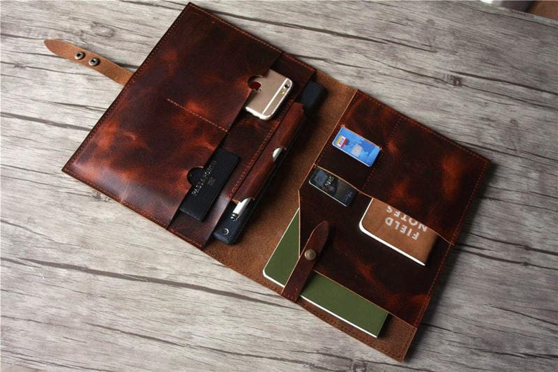 Túi đựng tài liệu da cao cấp cá nhân hóa, màu cà phê.