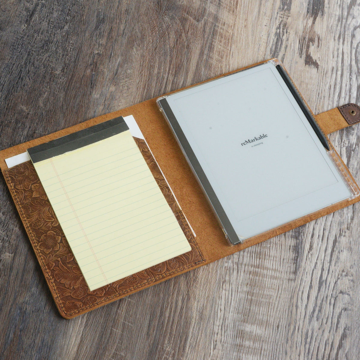 Folio en cuero cá nhân hóa cho máy tính bảng reMarkable - Cuero trabajado a mano - Modelo 607