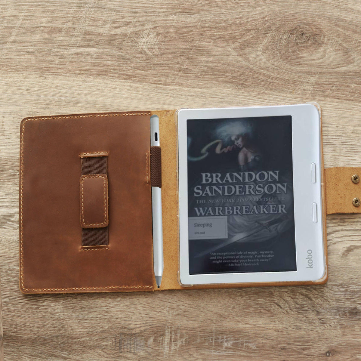 Étui en cuir Personnalisé avec porte-stylo haut de gamme pour Kobo Clara/Libra/Elipsa – disponible en plusieurs couleurs – RM-Kobo