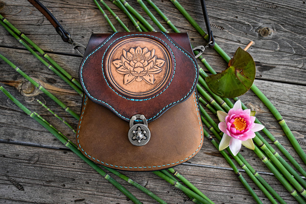 Túi đeo chéo THE BRIGID - Lily