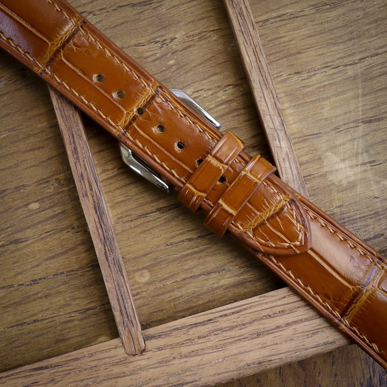 Dây đồng hồ – da vân cá sấu – Nâu cognac – cá nhân hóa, thủ công