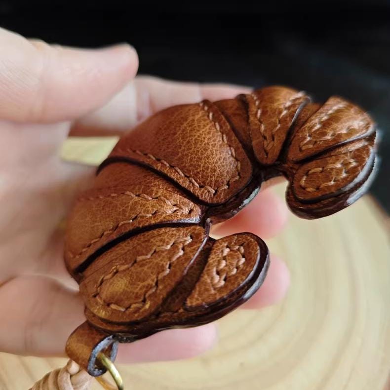 Móc khóa da – thủ công