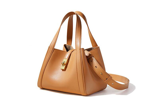 Túi xách da nhỏ đeo chéo dành cho nữ, kiểu dáng boutique.