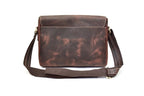 Túi đeo chéo nữ bằng da thật màu nâu, kiểu dáng satchel.