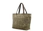 Túi tote đeo vai bằng vải canvas màu đen có nhiều ngăn.