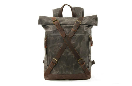 Ba lô vải canvas nhỏ dành cho nữ, kiểu dáng unisex.