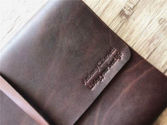 Album ảnh khổ lớn bằng da khắc họa tiết.