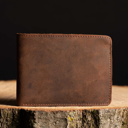 Ví Flex - Da thật cao cấp màu Cognac, kiểu dáng cổ điển, chất liệu mềm dẻo.