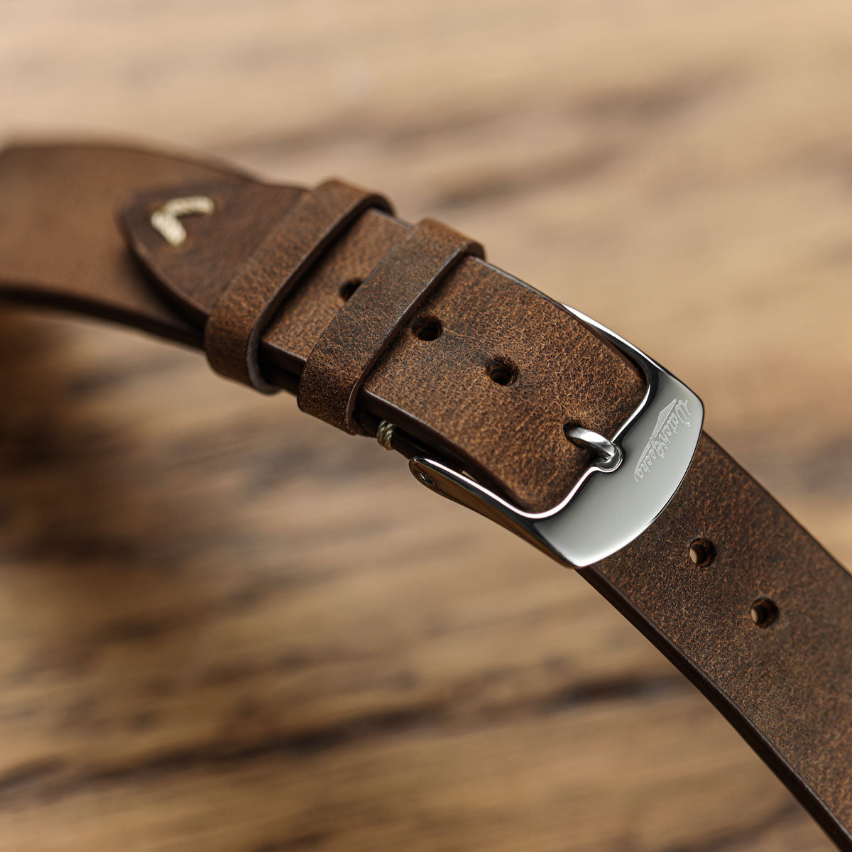 Dây đeo đồng hồ da Crazy Horse V-Stitch - Màu xanh ô liu Crazy Horse