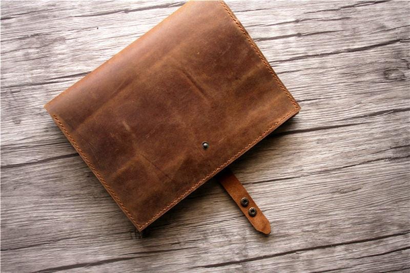 Ốp da thủ công cá nhân hóa cho iPad 9.7 inch