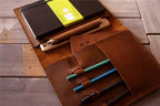 Bìa da Moleskine màu vàng nâu được cá nhân hóa.