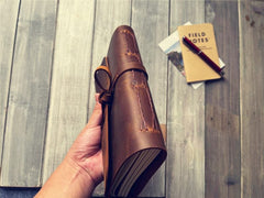 Sổ tay thủ công cổ điển bọc da. 