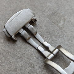 Khóa cài kiểu Omega