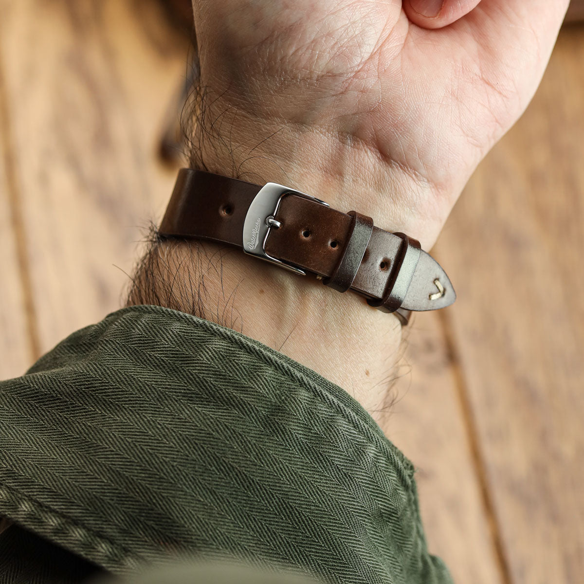 Vòng tay da Cordovan Cromford Horween Shell - Edler Schokoladenbraun