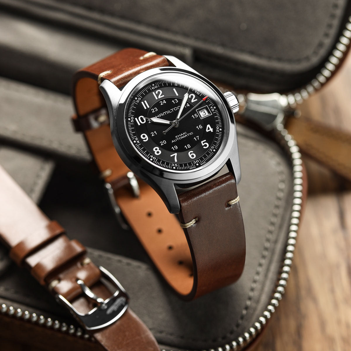 Vòng đeo tay bằng đá và vỏ Shell Cordovan Horween Cromford de couleur Marron foncé