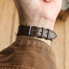 Lav Strap và Cuir Perforé Missouri de WatchGecko - Marron Foncé Élégant