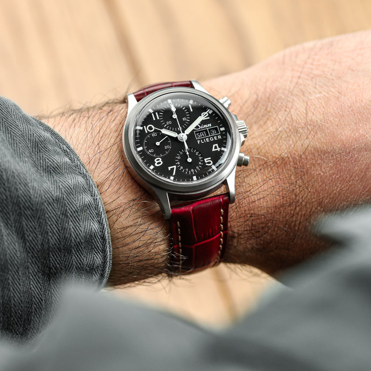 Vòng tay de montre en cuir véritable avec họa tiết cá sấu Carolina - Rouge Grenat