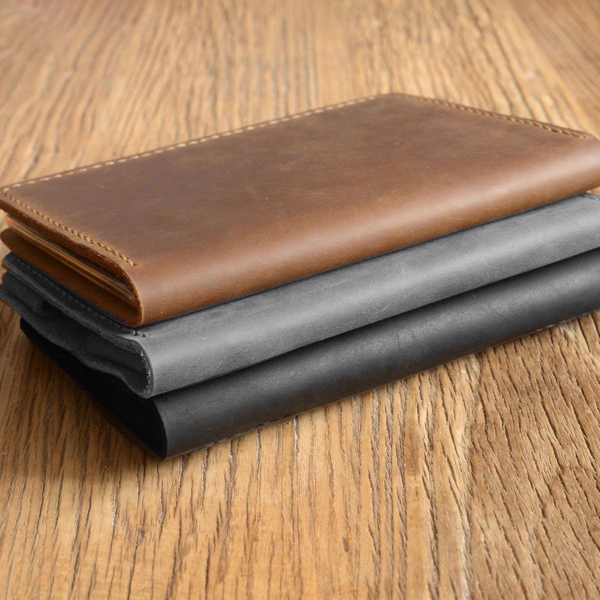 Étui en cuir humannalisé pour Kindle Scribe - Plusieurs couleurs disponibles - Modèle 607-SC