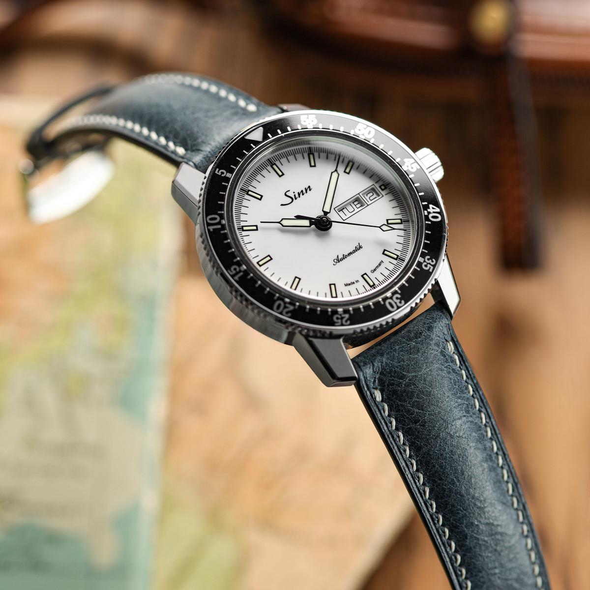 Zeigen Sie Ihren Stil mit dem Lerano Toskana gefütterten Lederarmband ở Blau