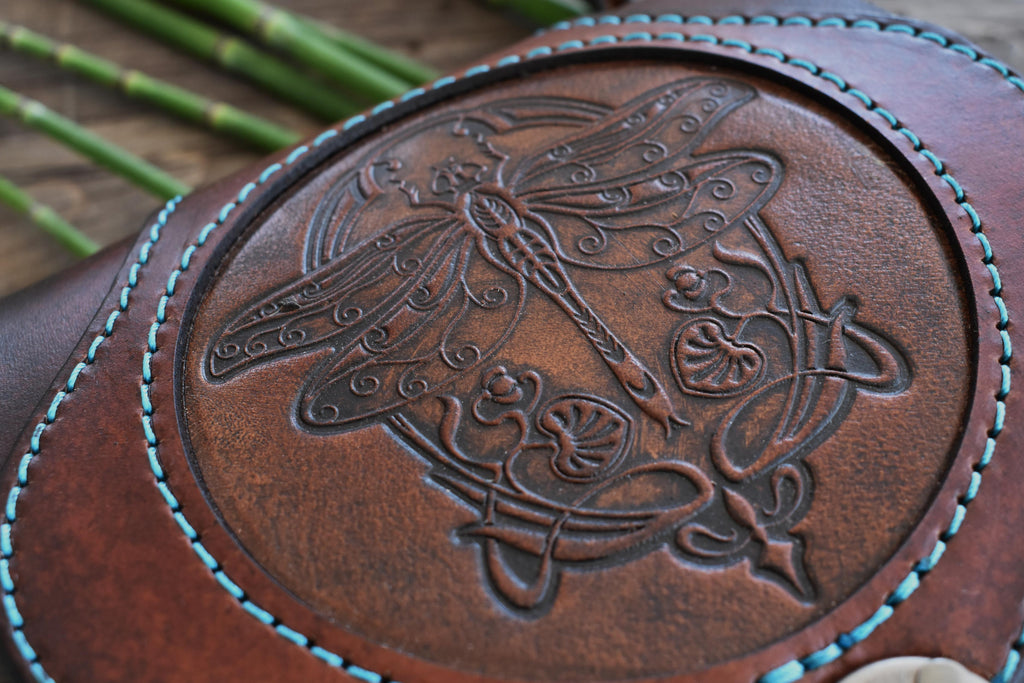 Túi đeo chéo THE BRIGID - Họa tiết chuồn chuồn