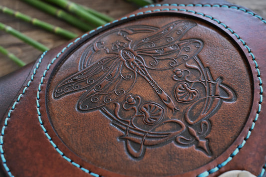 Túi đeo chéo THE BRIGID - Họa tiết chuồn chuồn