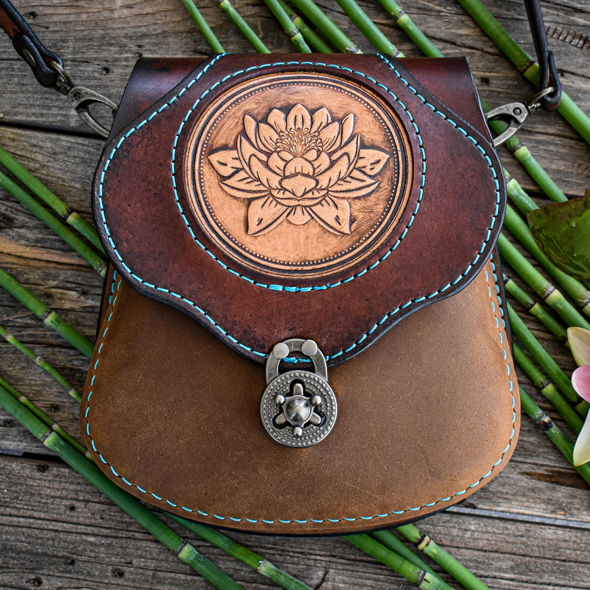 Túi đeo chéo THE BRIGID - Lily