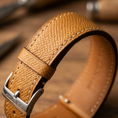Dây Da Epsom Apple Watch Vàng Bò Hermès — 02 Macro Thớ Vân & Chỉ May Kem