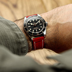 Armen Handgenähte Kalbsleder-Uhrenarmband mit Alligator-Optik ở Leuchtendem Rot