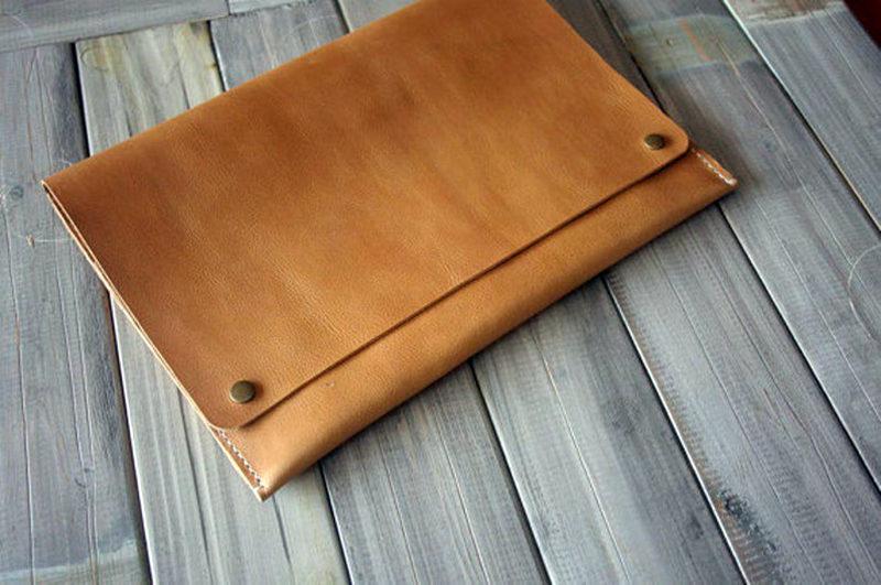 Bao da đựng iPad Pro 12.9 inch được thiết kế theo yêu cầu cá nhân.