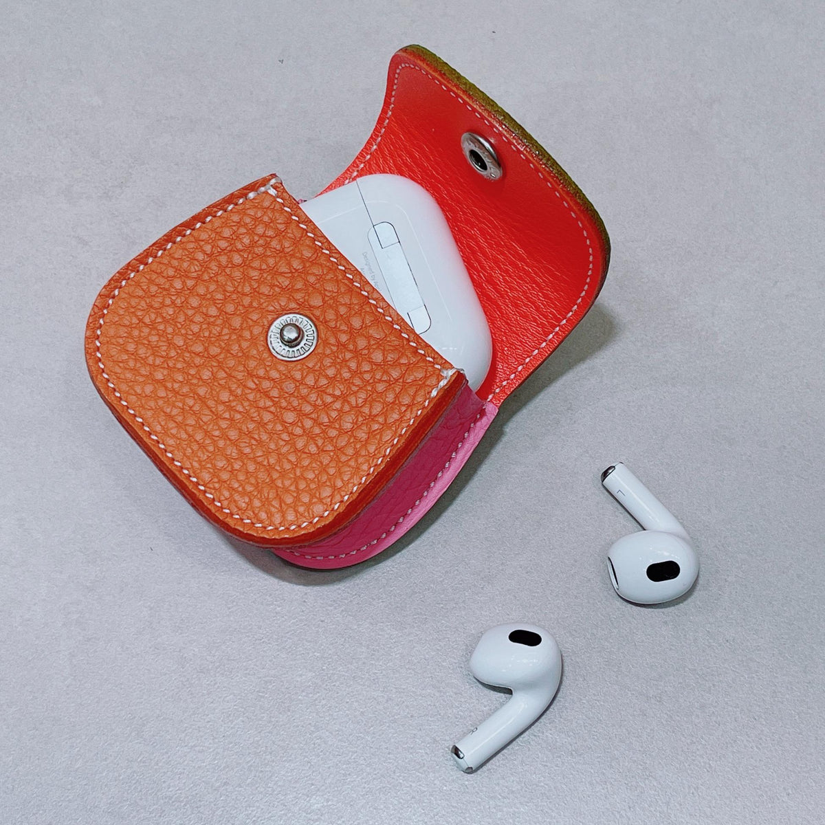 Túi xách da – da bò – cho AirPods – thủ công