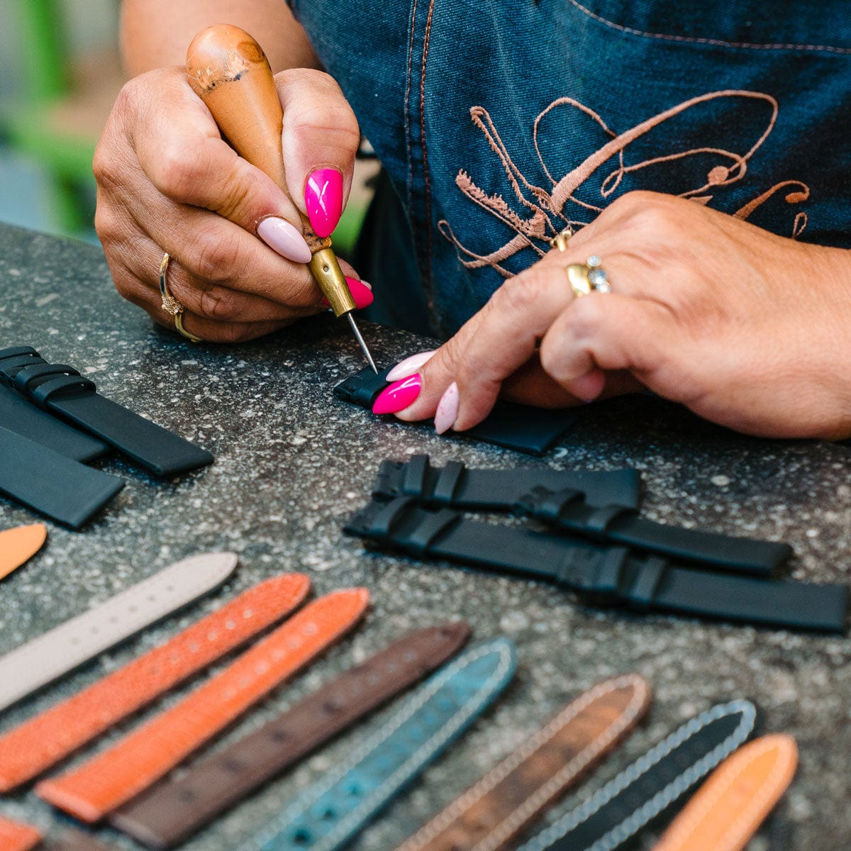 Dây đeo đồng hồ bằng da dày dặn Ostend - Màu Baranil Cognac